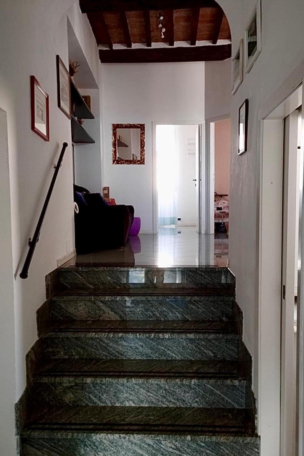 Historic Center Apartment With Private Garage مونتالشينو المظهر الخارجي الصورة