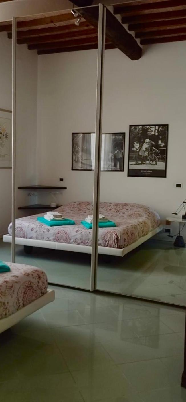 Historic Center Apartment With Private Garage مونتالشينو المظهر الخارجي الصورة